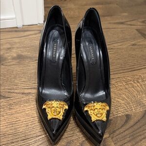 Versace Black Patent Leather Pointed-Toe Pumps with Gold Medusa